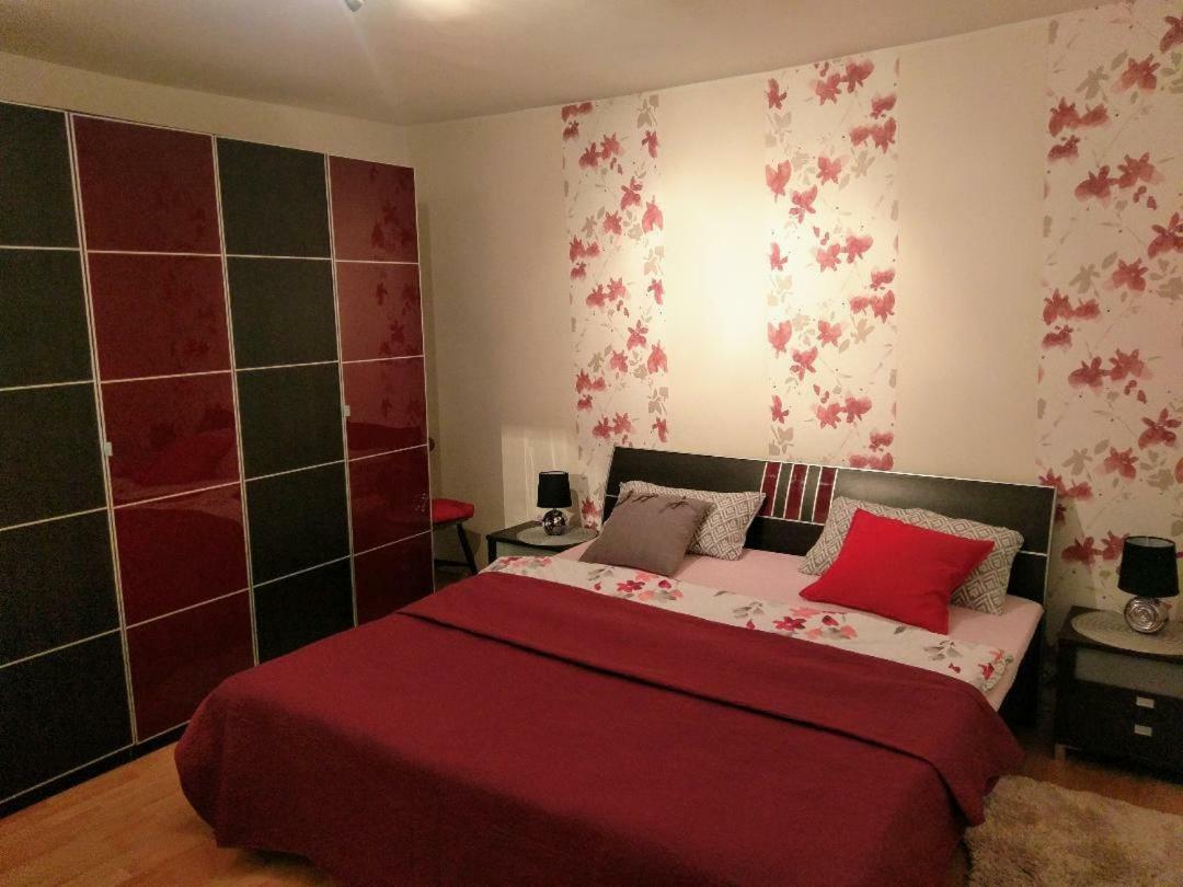 Lovely Apartment With Garden And Terrace Рийека Екстериор снимка