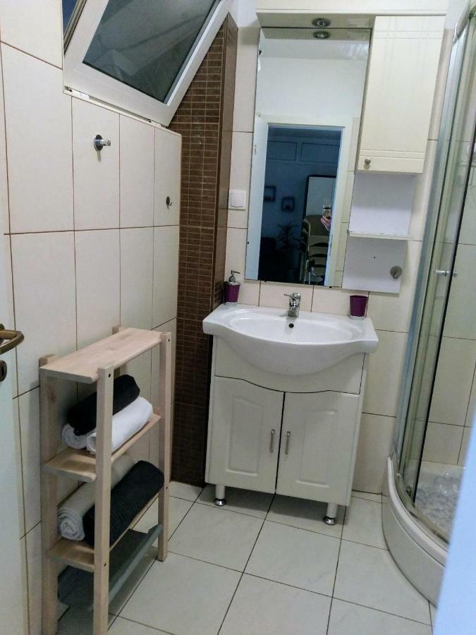 Lovely Apartment With Garden And Terrace Рийека Екстериор снимка