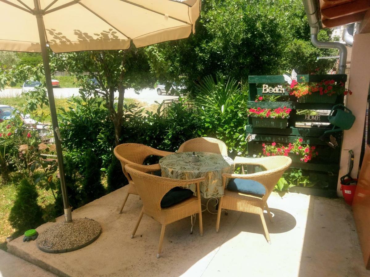 Lovely Apartment With Garden And Terrace Рийека Екстериор снимка
